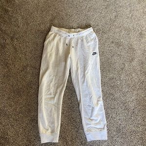 NWOT Nike Light Grey Sweatpants medium